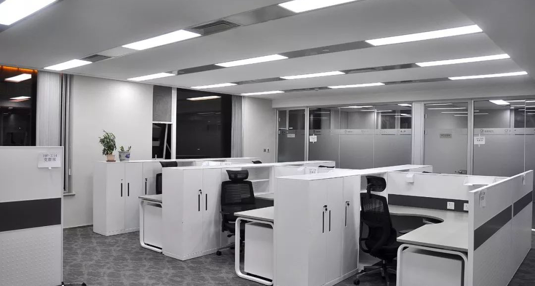 华腾世纪现代风办公室开放办公区装修效果图