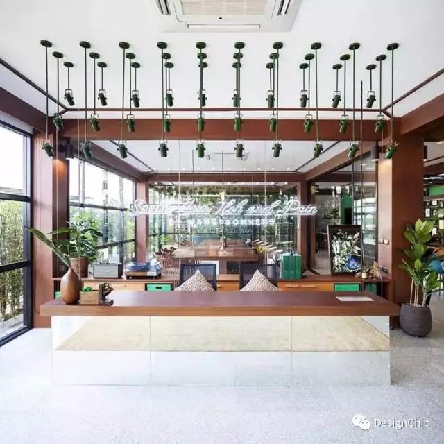《办公室空间解读》做梦都想拥有，这个绿意盎然的办公室