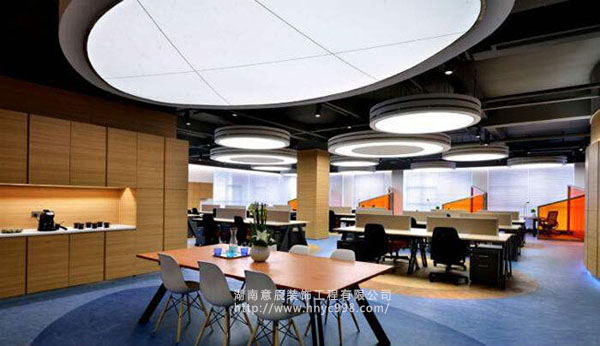 影响办公室装修效果的灯光如何科学合理设计？