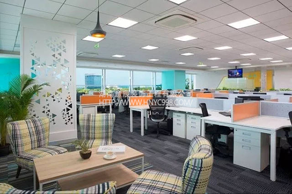 长沙办公室装修翻新改造，看小成本如何给办公室进行大改造